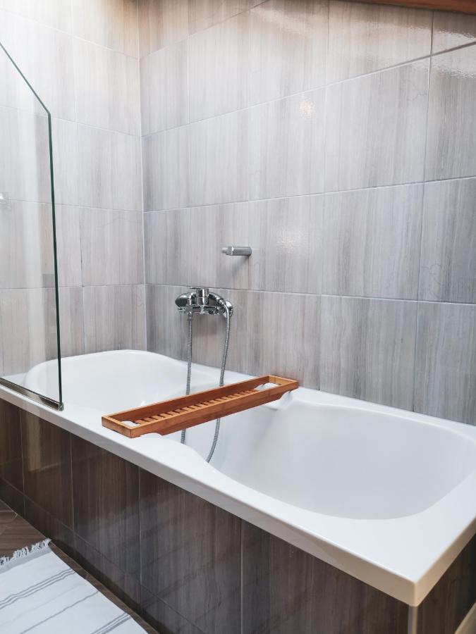 פיראן Apartments Vela מראה חיצוני תמונה