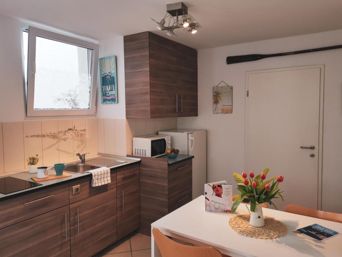 פיראן Apartments Vela מראה חיצוני תמונה