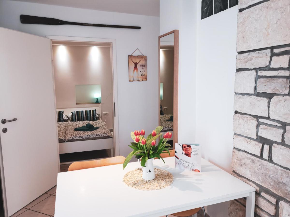 פיראן Apartments Vela מראה חיצוני תמונה