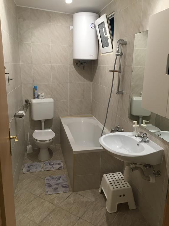 פיראן Apartments Vela מראה חיצוני תמונה